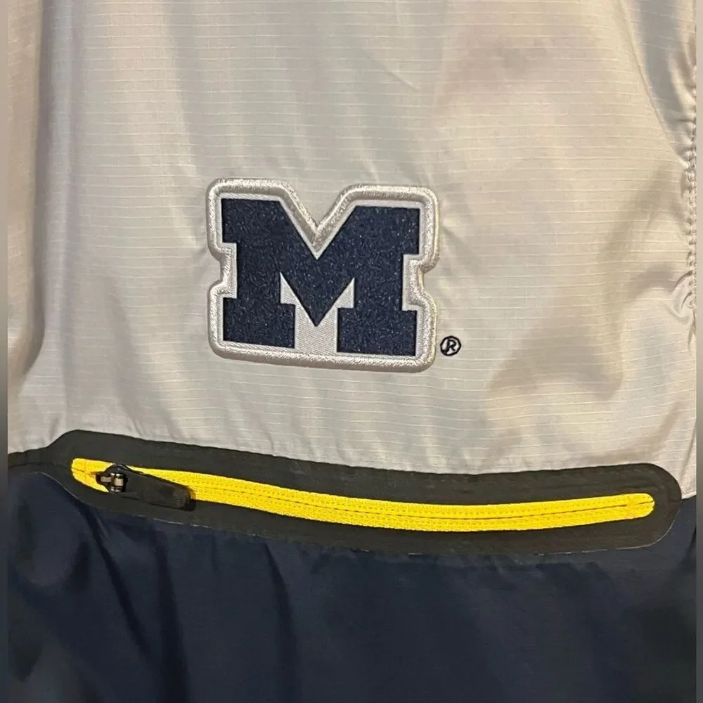 Nike Mens Univ Michigan Jacket Sz S Grey Blue Windbreaker Lightweight College